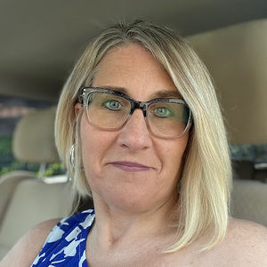 Meet your Posher, Jennifer